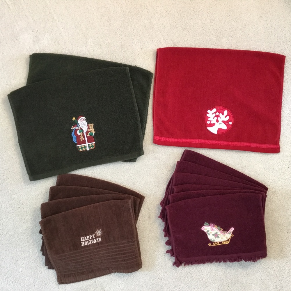 Lot Bundle 3 Sets of Christmas Finger Hand Towels - Green, Burgundy and Brown